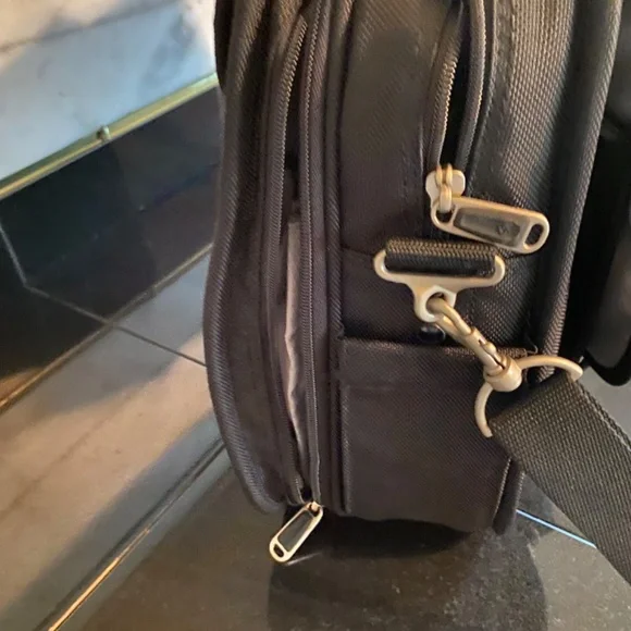 SAMSONITE NYLON FLAPOVER Laptop Briefcase Black Messenger Bag 17 X 14 X 5